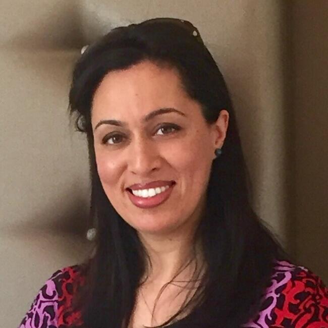 Babysitter in Addlestone: Renu