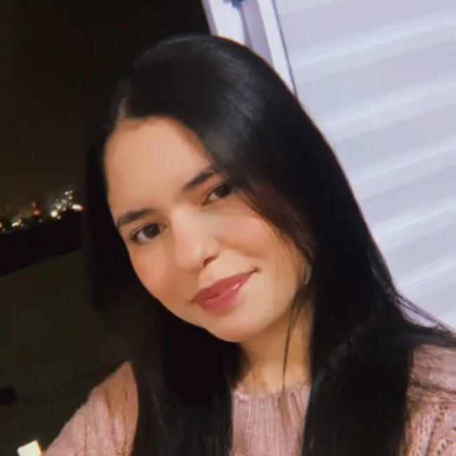 Babysitter in Americana: Vitoria lorena 