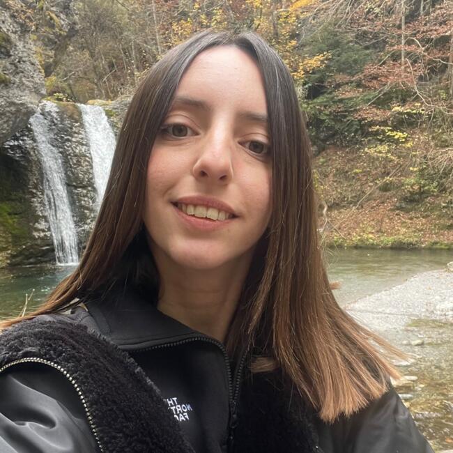 Babysitter in Larissa: Λυδία