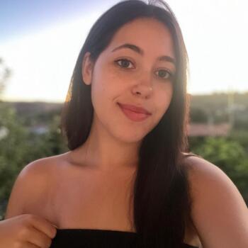 Babysitter em Mogadouro: Joana