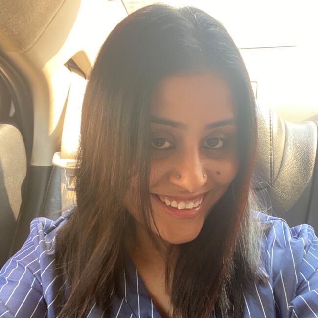 बंगलौर में बेबीसिटिंग की नौकरी: Divya