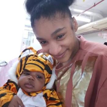 Babysitter in New York: Antionette