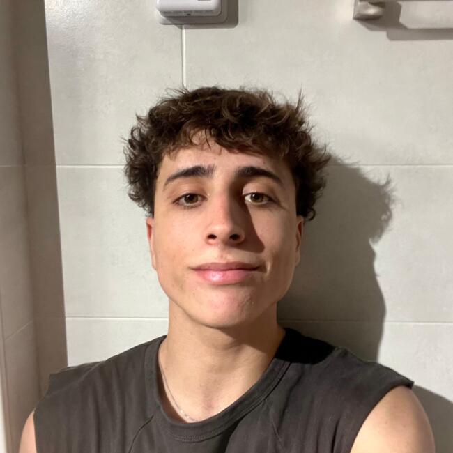 Babysitter a Bologna: Víctor