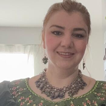 Babysitter Jouy-le-Moutier: Kahina