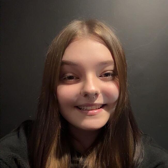 Babysitter in Huntingdon: Ellie