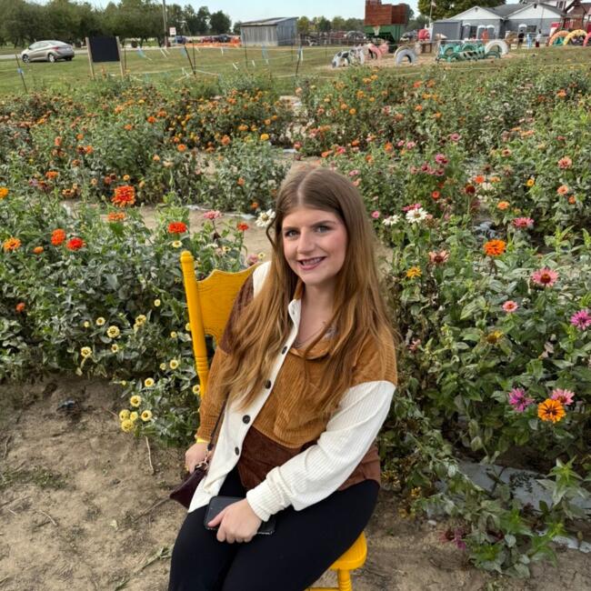 Babysitter in Portage (Indiana): Loralye