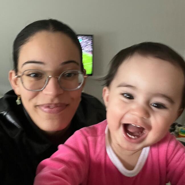 Babysitter in Saint-Quentin-de-Baron: Lina