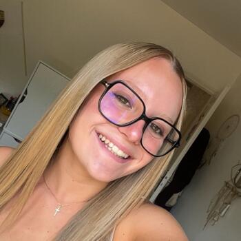 Babysitter in Niort: Louna