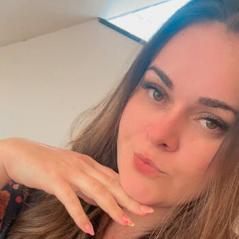 Babysitting job in Curitiba: Mayra
