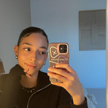 Babysitter in Fos-sur-Mer: Léana