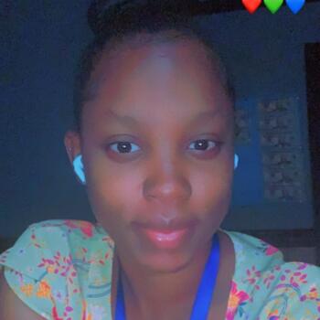 Babysitter in The Bronx: Shantel