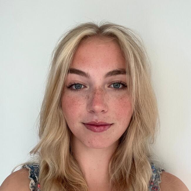 Babysitter in Exeter: Isla