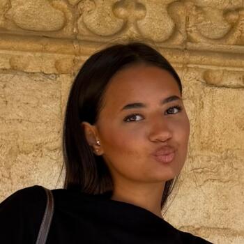 Babysitter in Vilvoorde: Nisrine