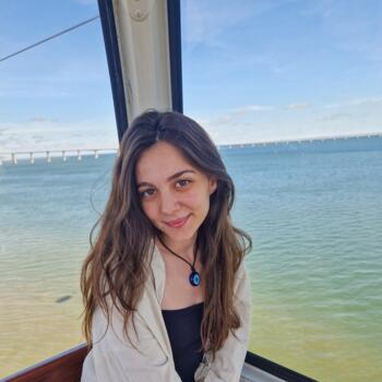 Babysitter in Almada: Rita