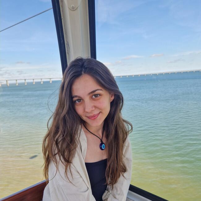 Babysitter in Almada: Rita