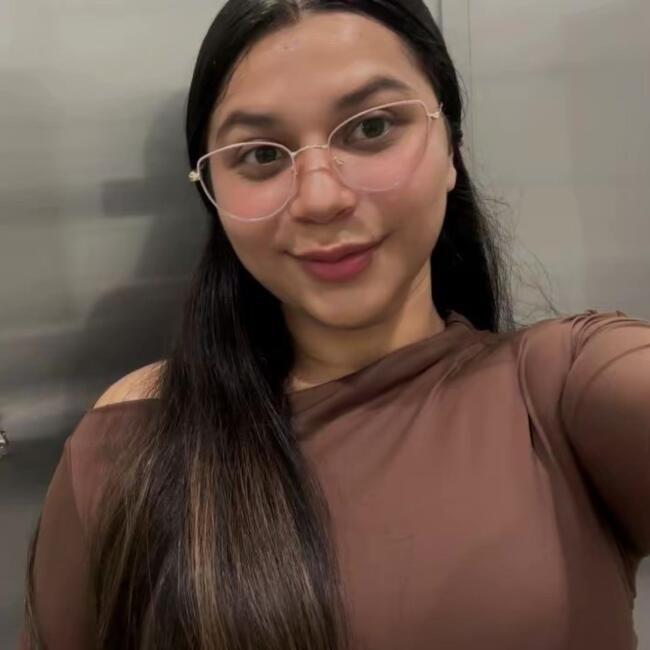 Babysitter in Guácima: Hillary