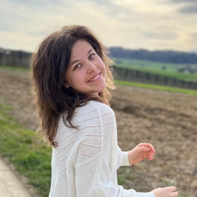 Babysitter in Ehrendingen: Alina