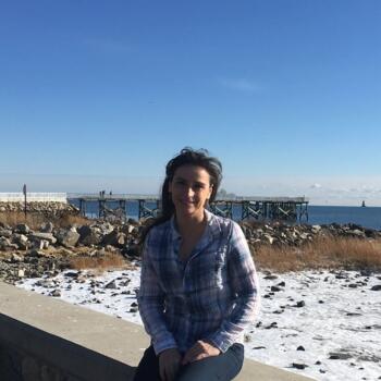 Babysitter Bridgeport: Carolina