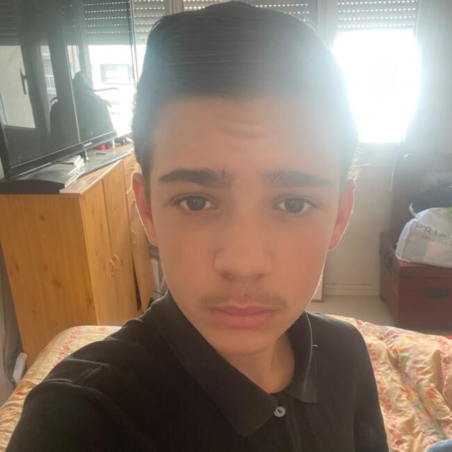 Babysitter in Meudon: Declan