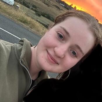 Babysitter Launceston: Estelle