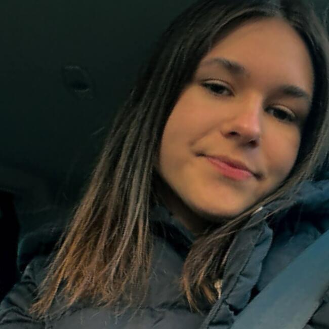 Babysitter in Budapest: Dorka