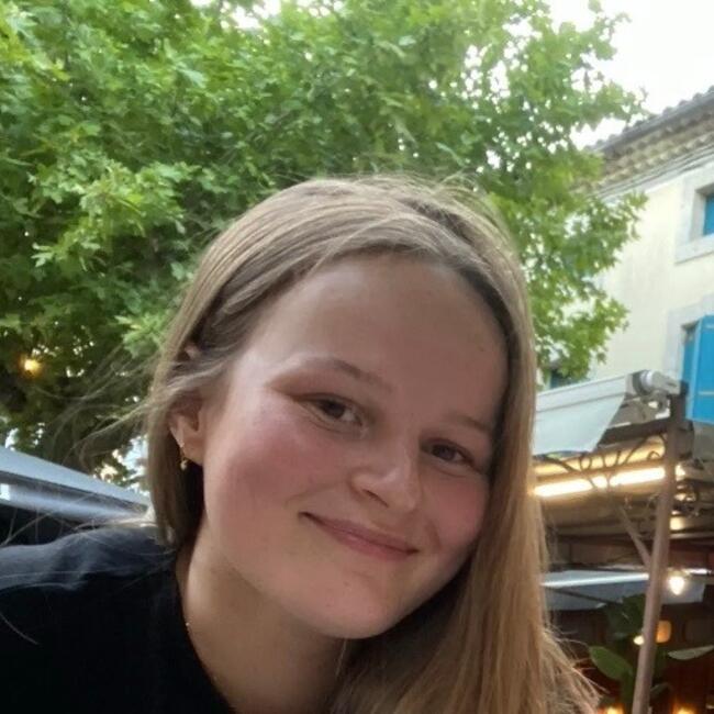Babysitter in Montpellier: Maya