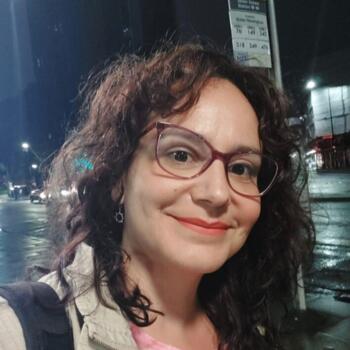 Babysitter London: Sonia