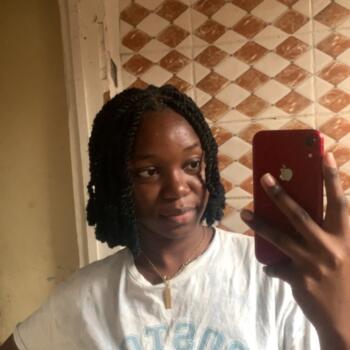 Babysitter in Libreville: Bhertiana