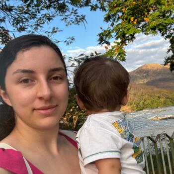 Parent Governador Valadares: Priscilla
