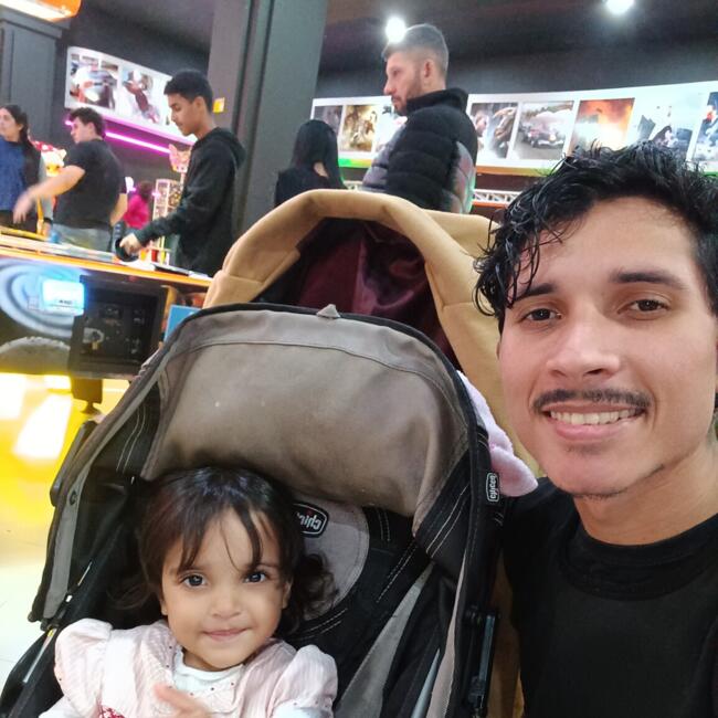 Babysitting job in Curitiba: Yan