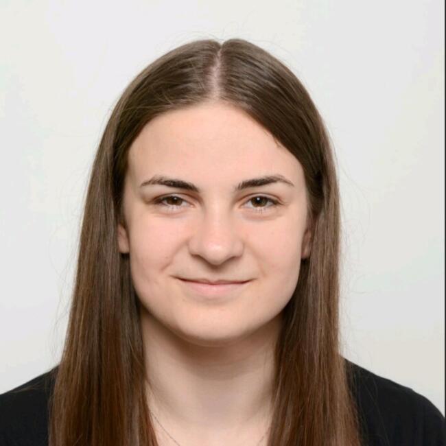 Детегледачка в Пловдив: Стела