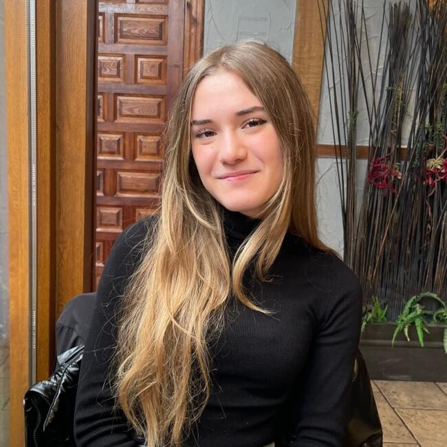 Nanny in Navalcarnero: Nazaret