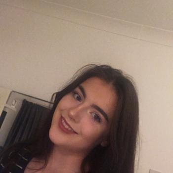 Babysitter Northwich: Emily