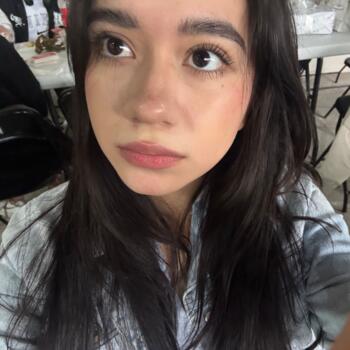 Babysitter in La Cañada: Vania
