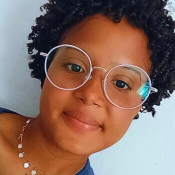 Babysitter in Mauá: Julia