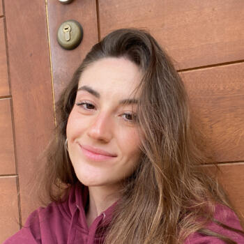 Babysitter in L'Hospitalet de Llobregat: Angela