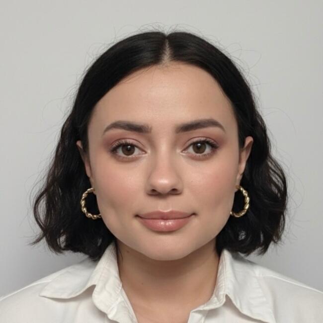 Babysitter in Lille: Burcu