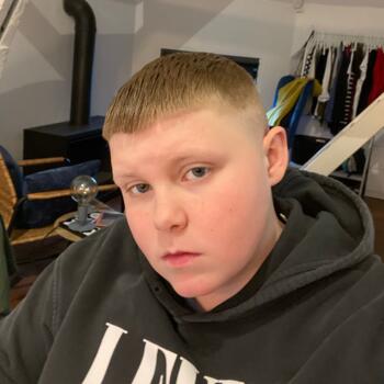 Babysitter in Aalst: Evan