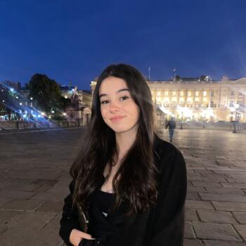 Babysitter in Montesson: Loan