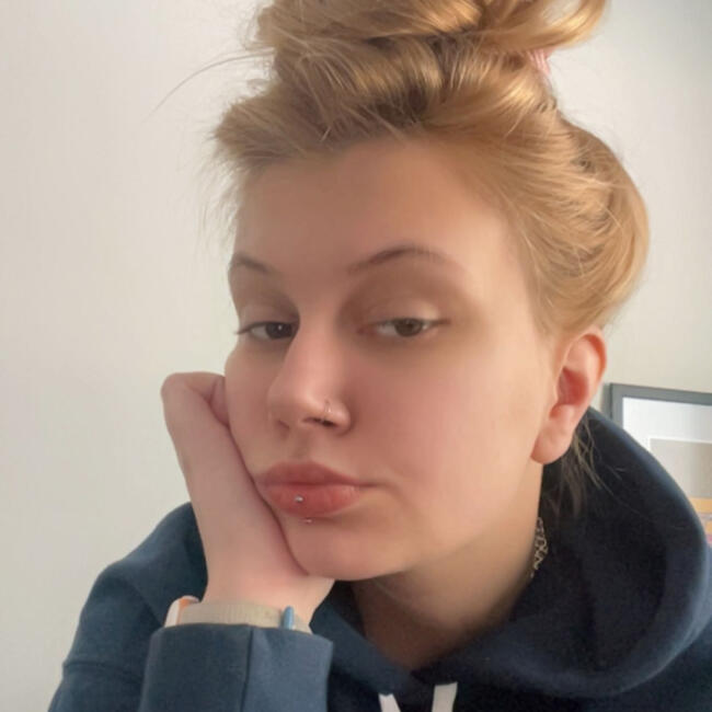 Barnvakt i Salo: Emilia