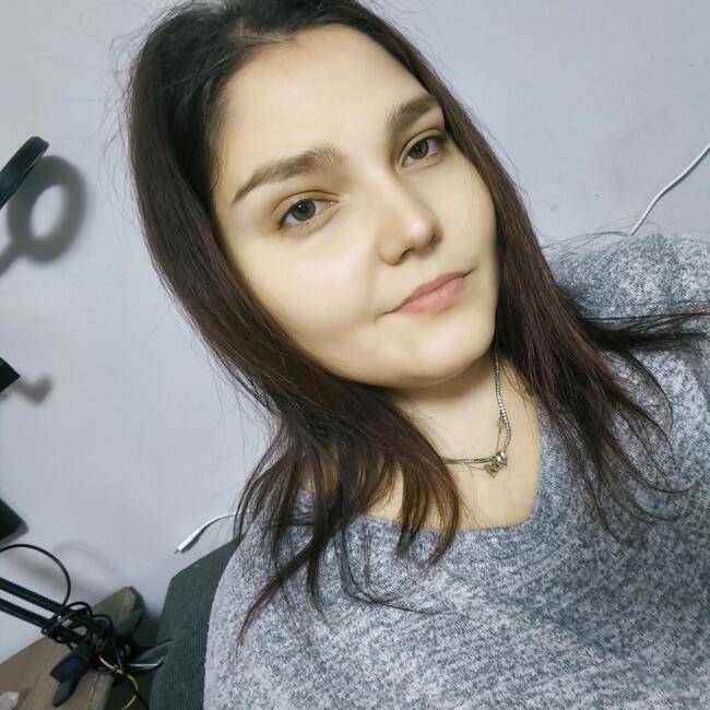 Babysitter in Balciu: Maria