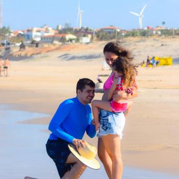 Emprego de babá em Cuiabá: emprego de babá Thayana