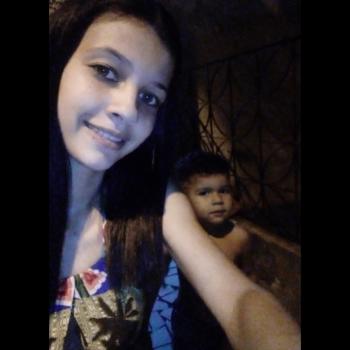 Emprego de babá em Colatina: emprego de babá Iandra