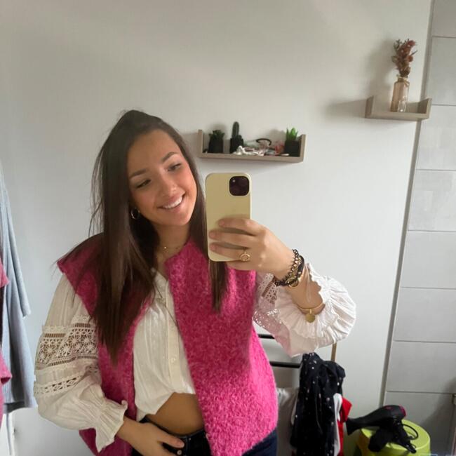 Babysitter in Lahonce: Ambre