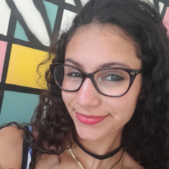 Babysitter in Annoeullin: Kenza