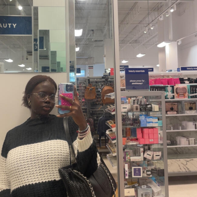 Babysitter in Montgomery Village: Khadidiatou