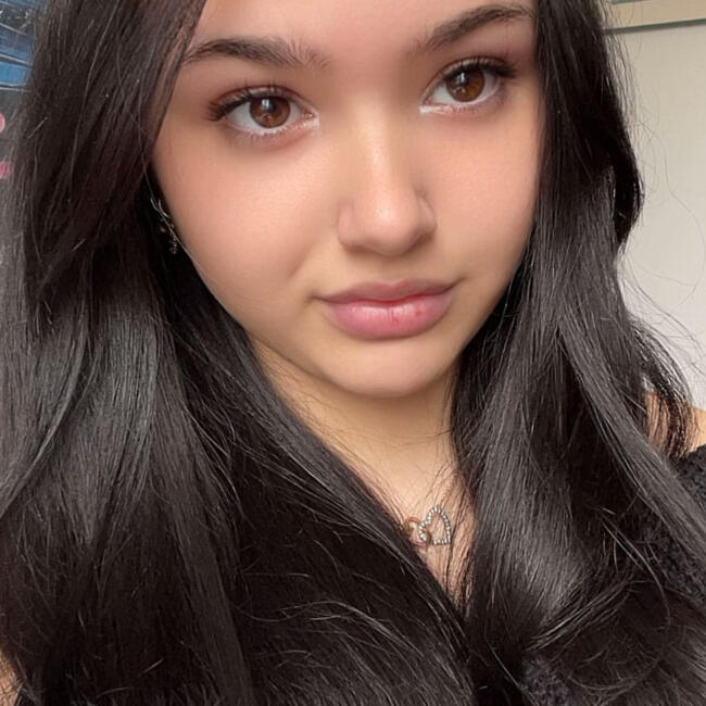 Babysitter in Mordelles: Cindy