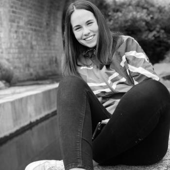 Baby-sitter in Laval: Bertille