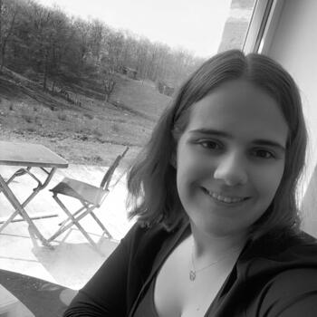 Babysitter in Louignac: Justine