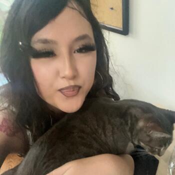 Babysitter Los Angeles: Petra Ting D.